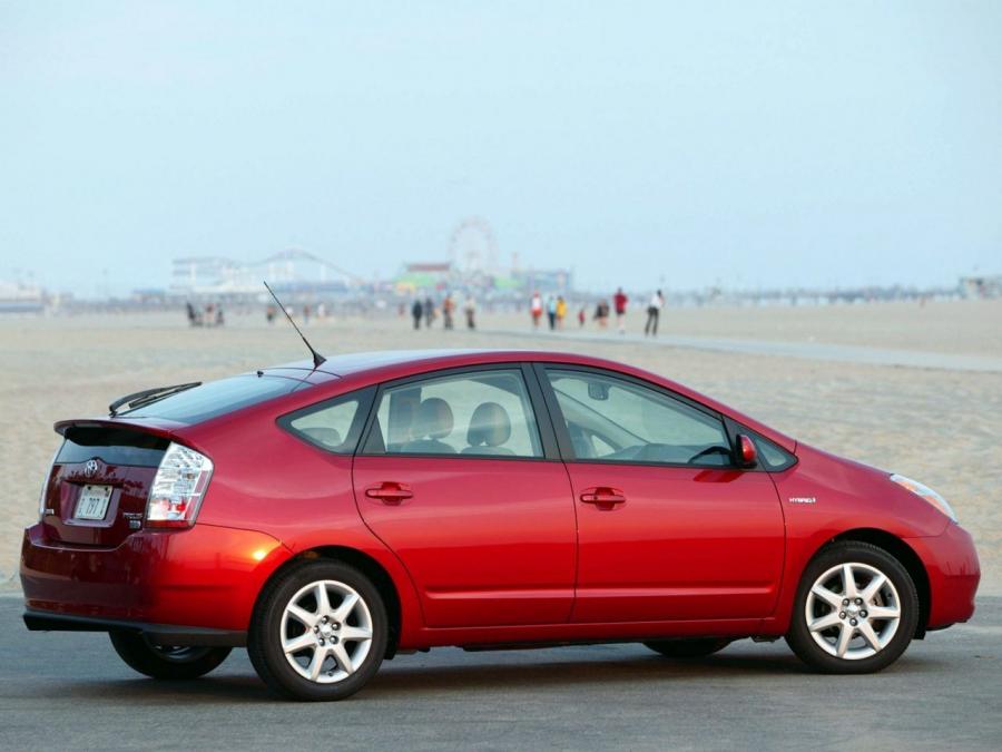  Toyota Prius 2003 года  (US) (фото 18 из 23)